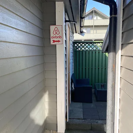 1 Roms Kjellerleilighet Norheim, Haugesund Lägenhet